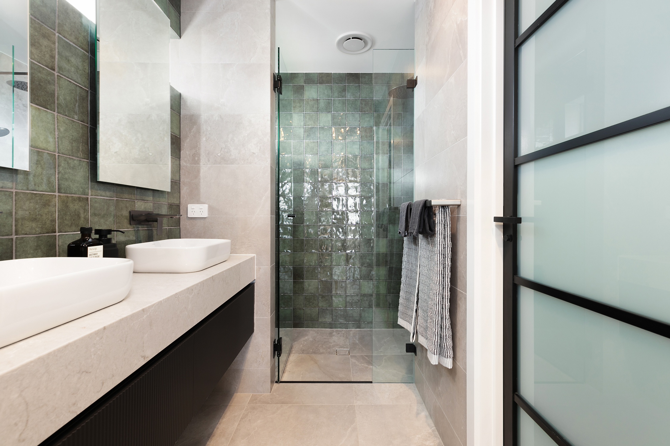 Brindabella 34 main ensuite