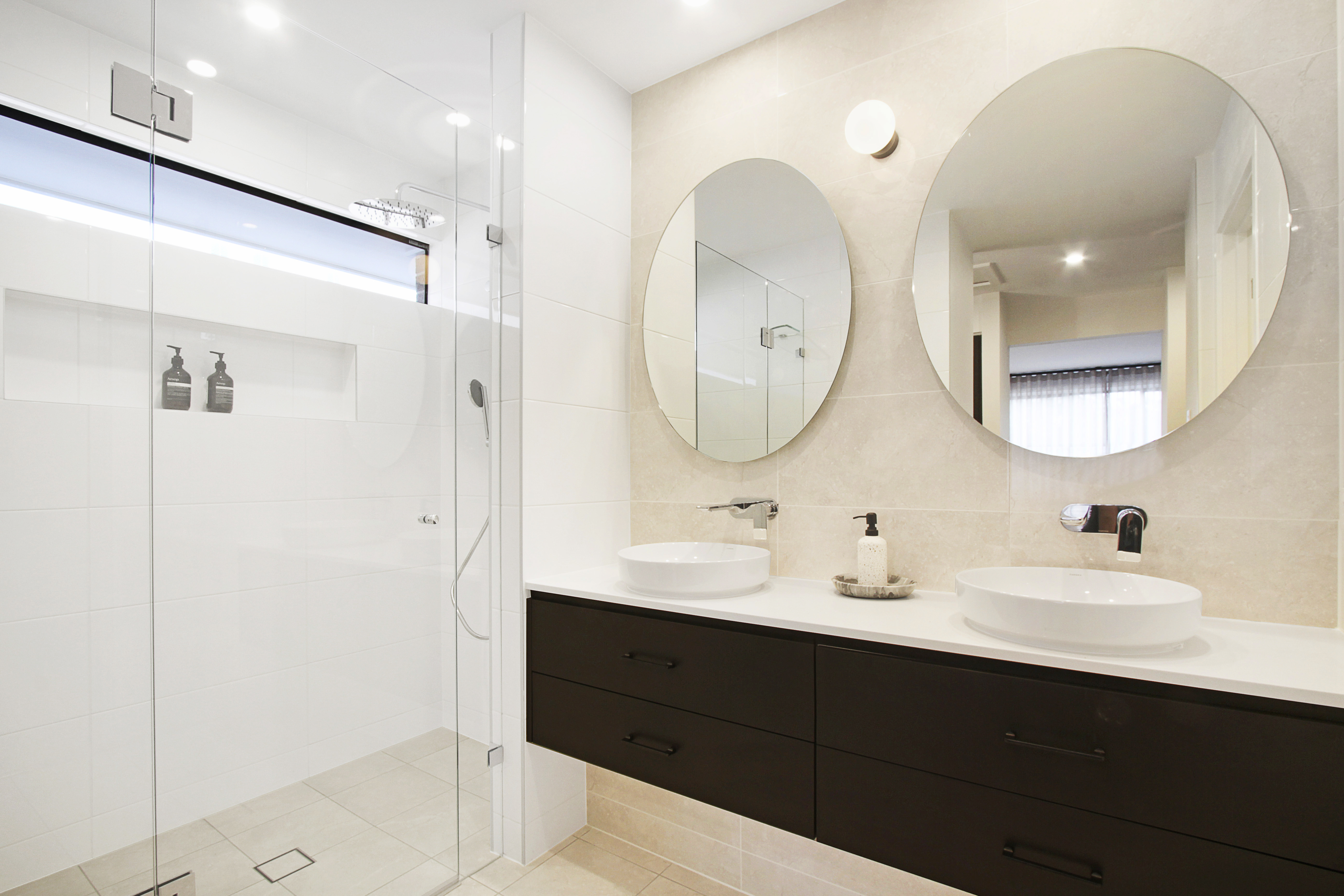 Huntley ensuite