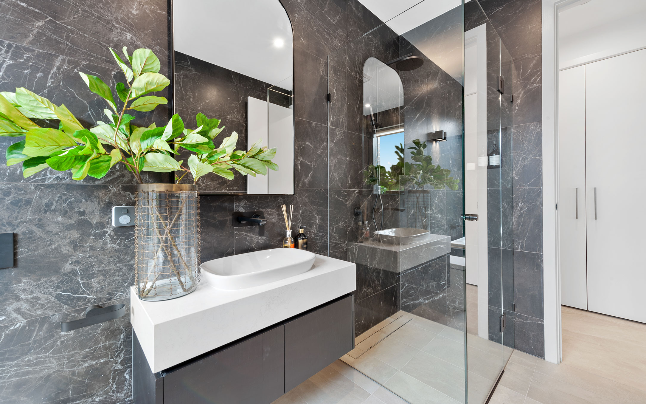 Oxford Marsden Park Display