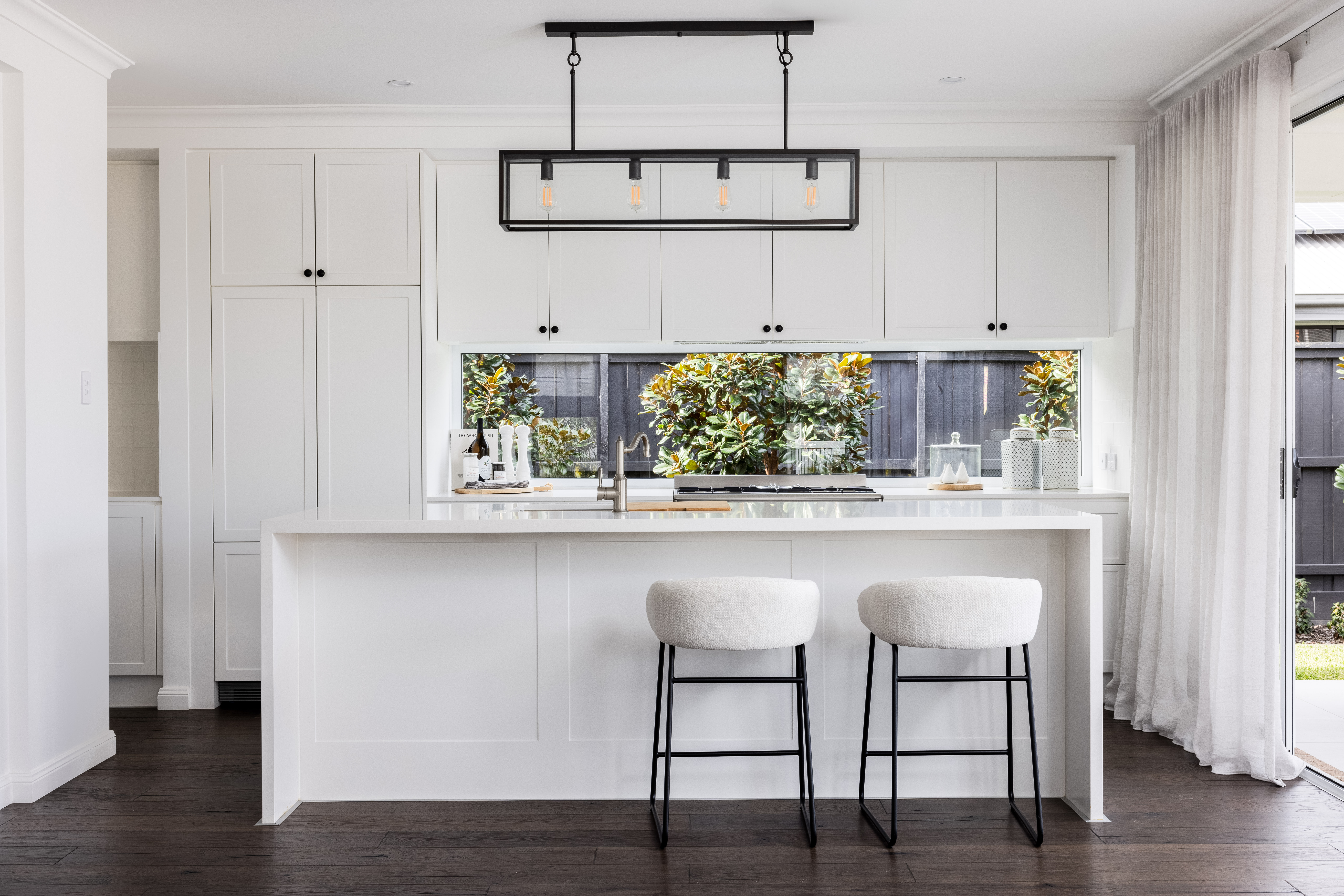 Windermere 35 kitchen